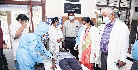 Guntur GGH conducts mock drill to test Covid preparedness on Tuesday I Express