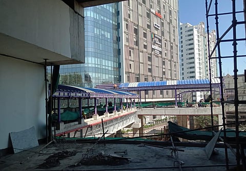 Bengaluru Metro's connecting bridge which connects both sides of the Benniganahalli Metro station. (Express)