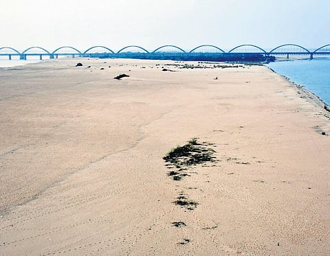 Vast sand dunes become visible in certain parts of the River as Godavari dries up due to rising temperature | Express