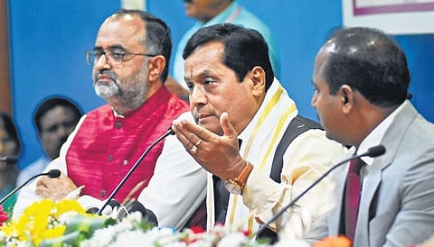 Union Minister for Ports, Shipping and Waterways Sarbananda Sonowal addresses media at the Chennai Port Trust on Sunday. (Photo | Ashwin Prasath, EPS)