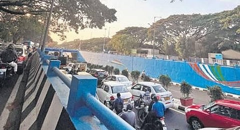 Traffic jam hasn’t even spared the newly inaugurated underpass on Old Airport Road. (Photo | Nagaraja Gadekal, KP Prasunna, EPS)