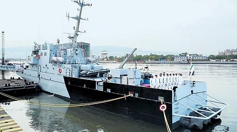 Eastern Naval Command bidding farewell to INS Tarmugli in Visakhapatnam | Express