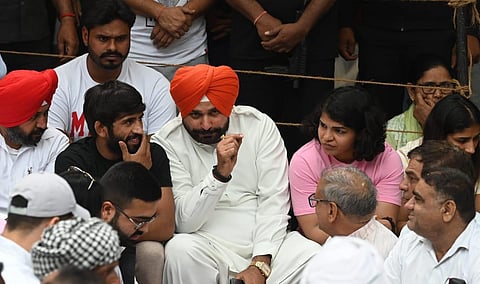 Congress leader Navjot Singh Sidhu with wrestlers Bajrang Punia, Sakshi Malik and others during the wrestlers' protest at Jantar Mantar, in New Delhi.(Photo | Shekhar Yadav, EPS)
