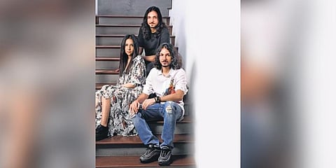  (L-R) Anamika, Viraj (behind, in black), Vishesh Khanna 