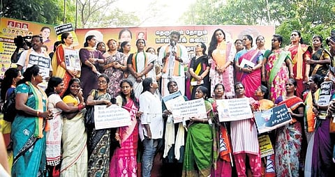 Members of BJP women’s wing led by state president Annamalai staging demonstration in front of Chennai collectorate | Ashwin Prasath