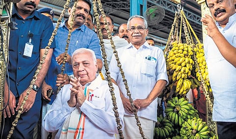 Governor Arif Mohammad Khan offering ‘thulabharam’ at Guruvayur Sree Krishna temple on Saturday | express