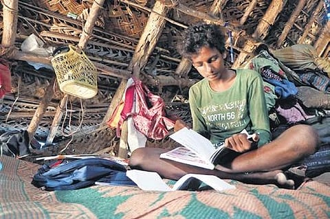 Rajasekaran is the first person from Jakkampettai settlement to pass Class 10 exams | Sriram R