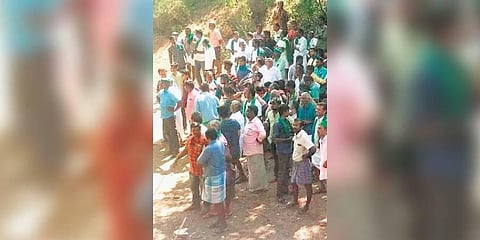  Heated arguments broke out between farmers who support and oppose the project at Arachalur | Express 