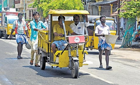 There are around 2,800 sanitation workers in Tiruchy city. (In pic) A garbage collection vehicle plying the city’s streets on Wednesday | MK Ashok Kumar