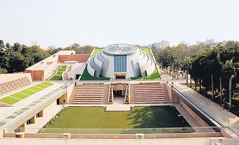 Nehru Memorial and the war of histories