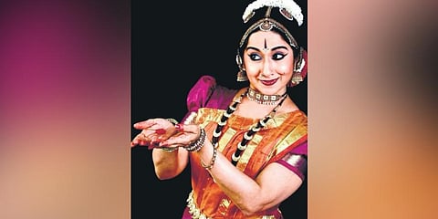  Uma Murali 