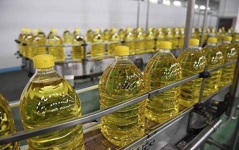 Edible oil image used for representational purposes only.