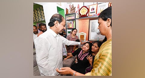 Chief Minister K Chandrashekar Rao consoles the family members of Veeda Saichander in Hyderabad on Thursday