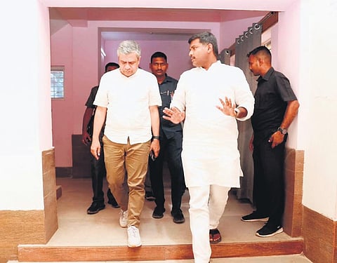 Minister for IT Gudivada Amarnath meets Union Railway Minister Ashwini Vaishnaw at Cuttack in Odisha on Sunday I express