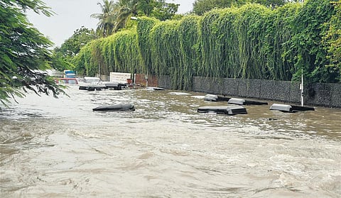 File pictures of 2015 floods | Express