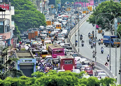 Teynampet-bound vehicles from Saidapet move at a snail’s pace during the peak hour. Works on a flyover to tackle traffic bottleneck to begin soon | ashwin prasath