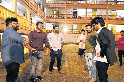 Arvind Kashyap on the sets of Hostel Hudugaru Bekagiddare