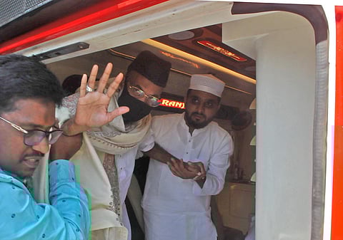 Abdul Nasar Madan landed at Thiruvananthapuram International Airport at around 1.30 pm and proceeded to his residence at Anwarssery in Sasthamcotta, Kollam. (Photo | Vincent Pulickal)