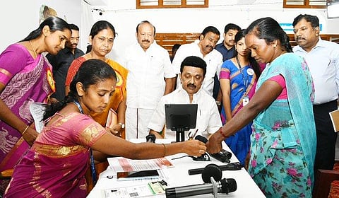 Tamil Nadu CM Stalin inaugurating 'Kalaignar Mahalir Urimai Scheme'. (Photo | Twitter)