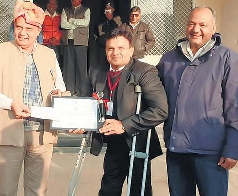 Isolated in his village of Jaswantpura in Rajgarh tehsil of Ajmer, getting medical help seemed impossible: he soon contracted polio, leaving him disabled for life.