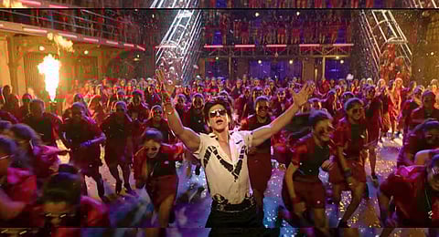 Video grab of 'Jawan', titled 'Zinda Banda'.