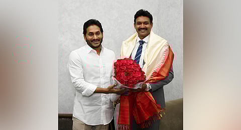 Governor of Sri Lanka Eastern Province Senthil Thondaman called on CM YS Jagan Mohan Reddy at his camp office in Tadepalli on Monday. (Photo | Express)