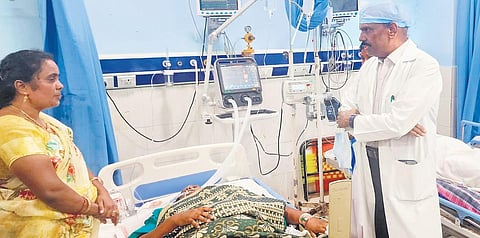 Guntur GGH Superintendent Dr Kiran Kumar inspecting wards at GGH I Express