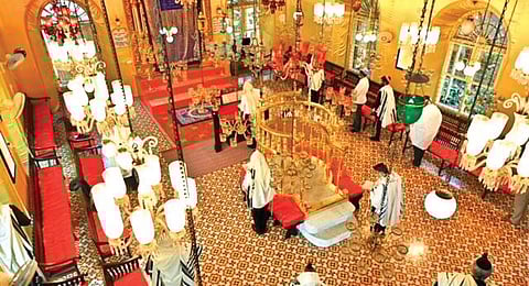 Mashgichim conference participants praying in the Paradesi Synagogue in Kochi