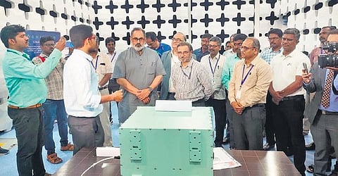 Rajeev Chandrasekhar inaugurating automated EMI/EMC laboratories at Society for Applied Microwave Electronics Engineering and Research | Twitter