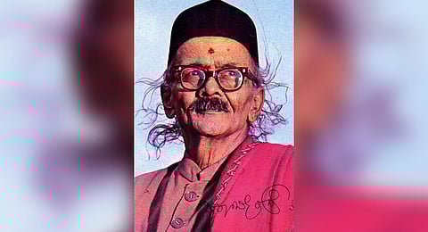 Often touted as one of the greatest lyric poets in Kannada literature, DR Bendre is known for his accessible poetry that blended classic elements with contemporary sensibilities.