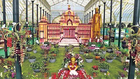 The Lalbagh Independence Day Flower Show showcasing replicas of Vidhana Soudha, Shivapura Satyagraha Soudha, carpets of flowers, Akshara Mala, and scenes from the Freedom Struggle | Nagaraja Gadekal