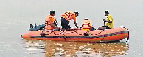 Fire personnel search for Prashant Pradhan in Sidua river on Sunday | Express