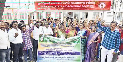 Members of Aids Control Society Employees Welfare Association protesting in front of the society’s office in Egmore on Thursday | P Jawahar