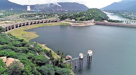 Mettur is one of the largest dams holding 93 tmcft water | Express