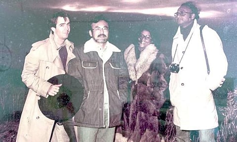 Mahapatra with his writer friends.