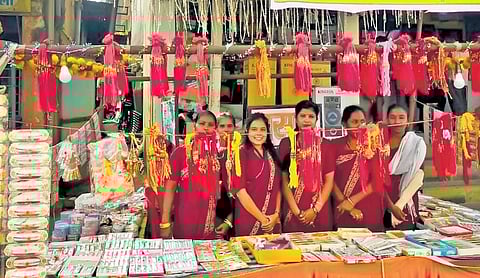 20 youngsters have prepared over 2,500 rakhis | Express