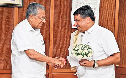 Chief Minister Pinarayi Vijayan with Tamil Nadu IT minister Palanivel Thiaga Rajan in Thiruvananthapuram on Tuesday