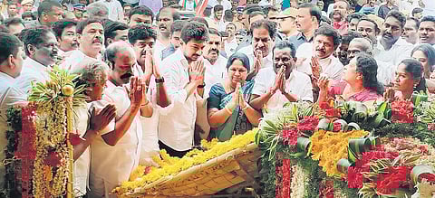 Sports Minister Udhayanidhi Stalin paying homage to Immanuel Sekaran in Ramanathapuram district on Monday | Express