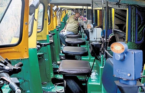 Autorickshaw driver attacks lawyer couple at district court complex