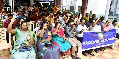 Government doctors protesting at the Directorate of Medical Education and Research pressing for implementation of GO 293 | P.Ravikumar