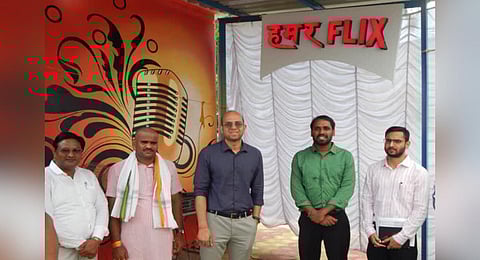 YouTubers of Tulsi village in Chhattisgarh at ‘Hamar Flix’ with Raipur Collector.