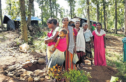 Tribal women who belong to the famllies which have taken refuge at Panthapra colony in Kuttampuzha | pics: T P Sooraj