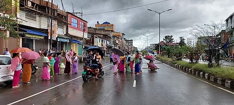 The members of Meira Paibi were seen on the streets in different parts of the valley, enforcing the bandh by blocking roads.