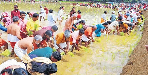 People participating in 'nadeel yatnam'. (Photo | Express)