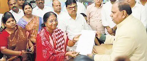 Speaker Pramila Mallik