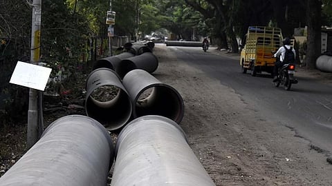 According to sources, the Tamil Nadu Water Supply and Drainage (TWAD) Board had laid pipelines along the Thapathi-Keelnattukurichi stretch to supply drinking water to Keelnattukurichi, Sakkilipatti, Kailasapuram and Ayan Rajapatti.