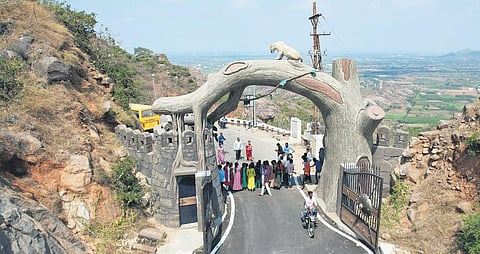 Construction of an arch underway at Kondaveedu fort I Express