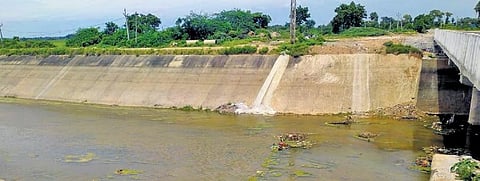 Low water levels in Nagarjunasagar left canal located at Haliya town, Nalgonda district, on Sunday | Express