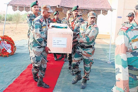 The Indian Army personnel carrying mortal remains of Lance Naik Purama Goparaju at Jaisalmer base I Express