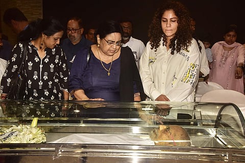 Director K G George's mortal remains kept for public homage in Kochi on Sept 27, 2023. George's wife Selma and their daughter Thara and their son's wife Nisha are seen. (A Sanesh)